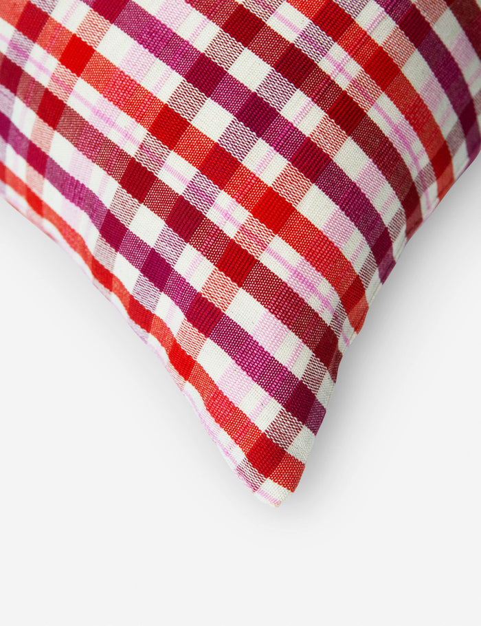#color::red #size::lumbar #size::square