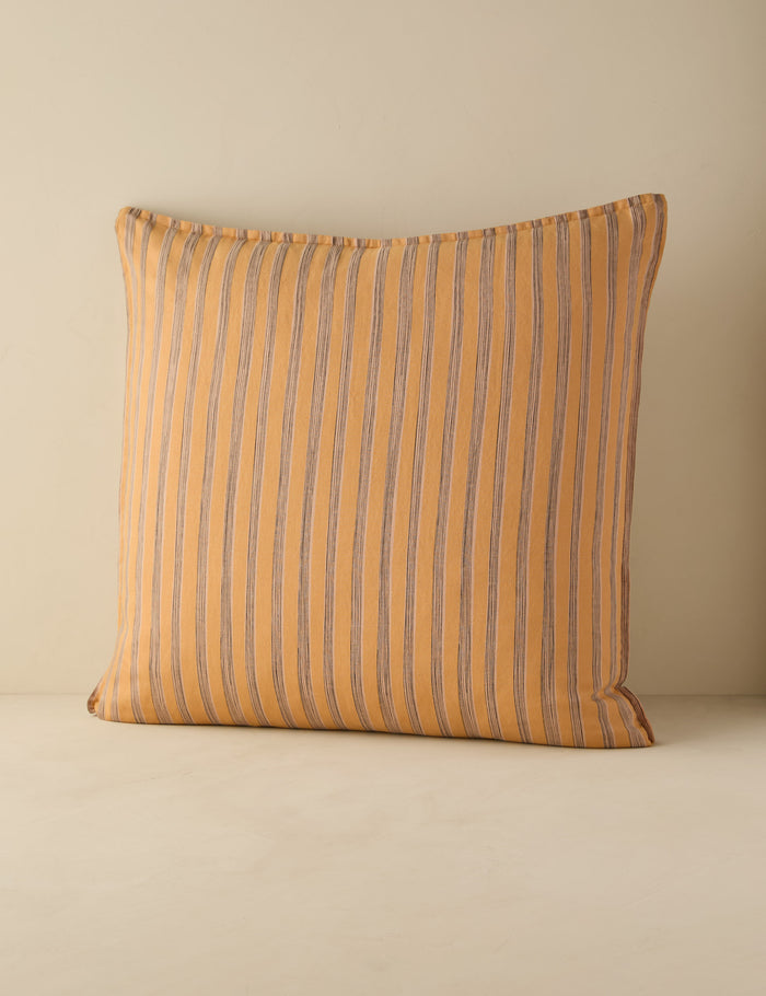 #color::peach #size::euro