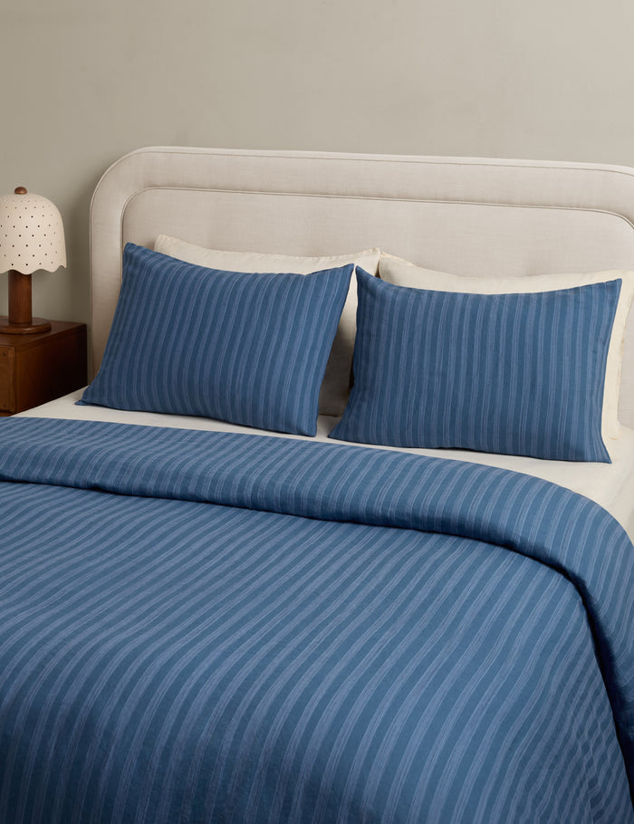 #color::azure #size::standard #size::king