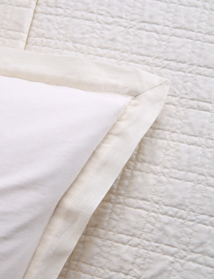 #color::cream #size::standard #size::euro #size::king