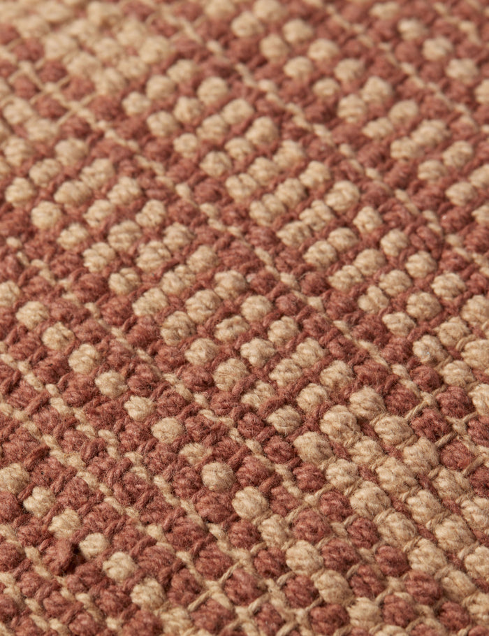 #insert::down #insert::polyester