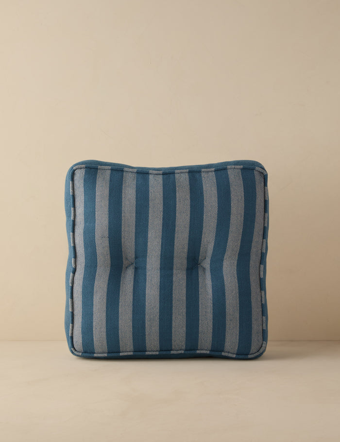 #color::cobalt #style::square #fill-type::polyester