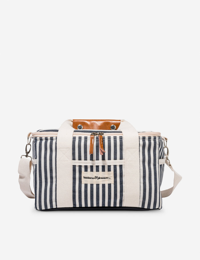 #color::lauren's-navy-stripe