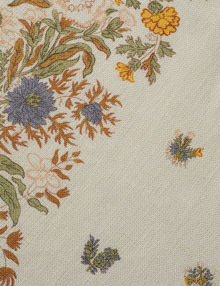 #color::gilded-flora