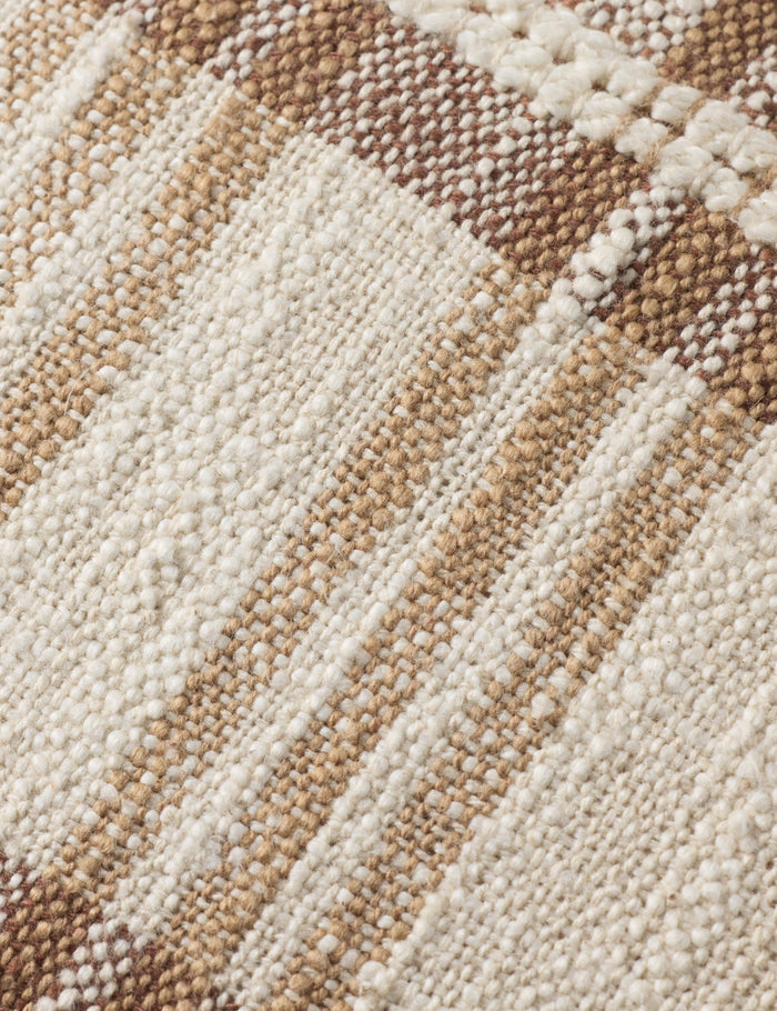 #color::default-title #style::square #fill type::down #fill type::polyester