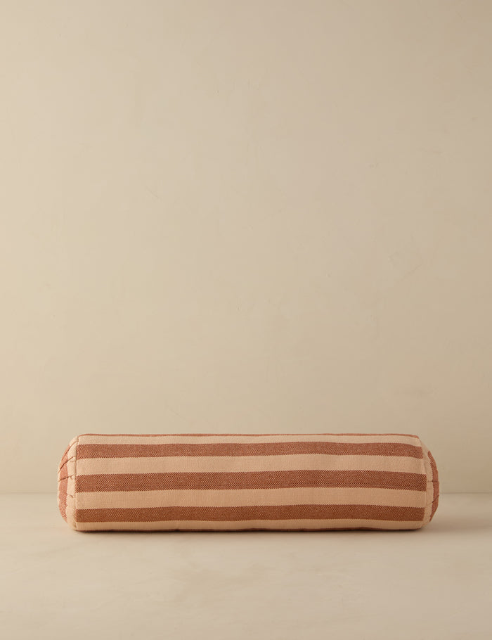 #color::rust #style::bolster #fill-type::polyester