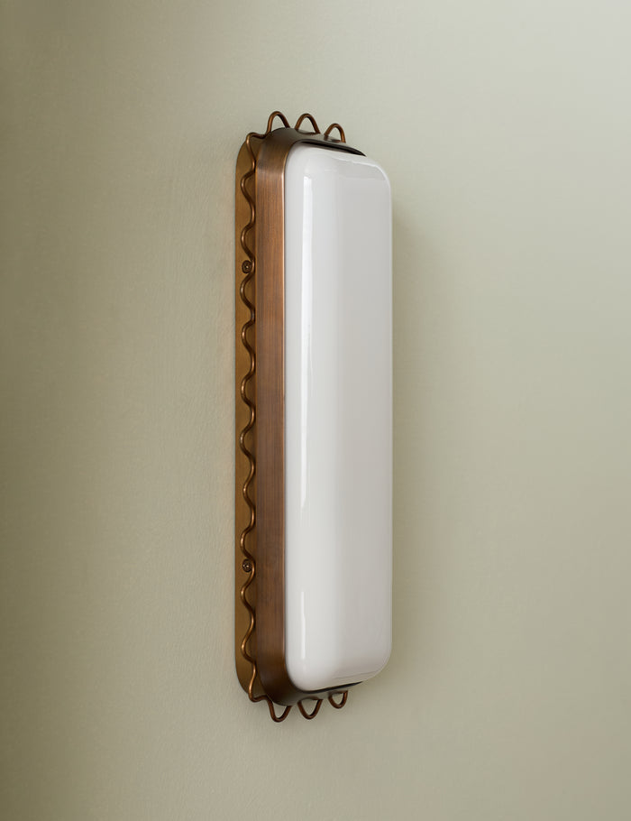 #color::burnished-brass #size::large