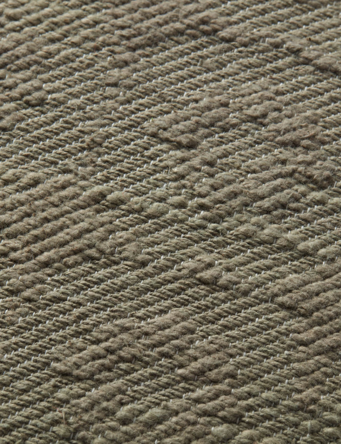 #insert::down #insert::polyester