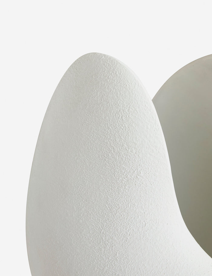 | Close up view of the Soft Petal matte white floral silhouette table lamp