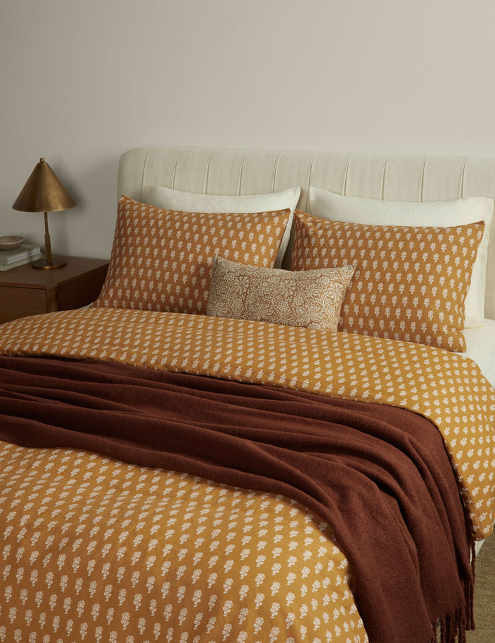 #color::marigold #size::standard #size::king #size::euro