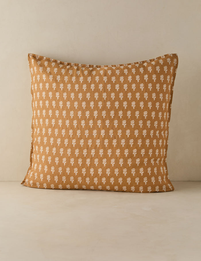#color::marigold #size::euro