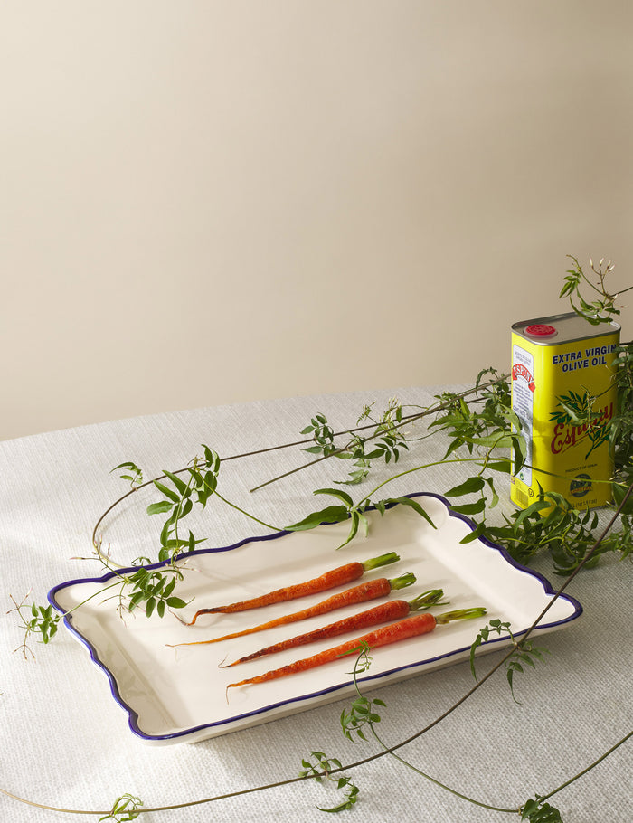 #color::jane-in-blue #style::rectangular-platter
