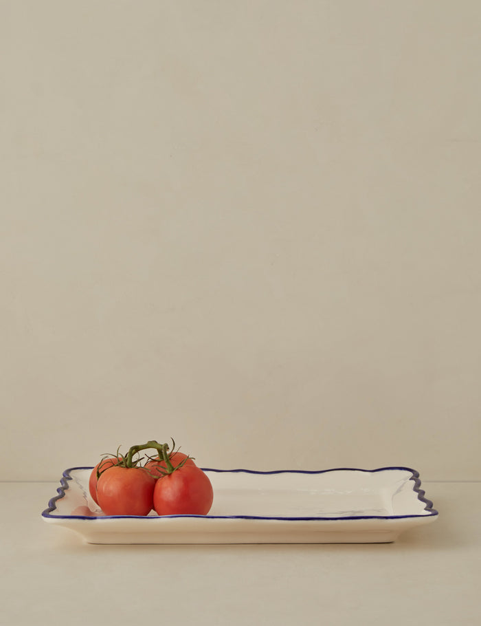 #color::jane-in-blue #style::rectangular-platter