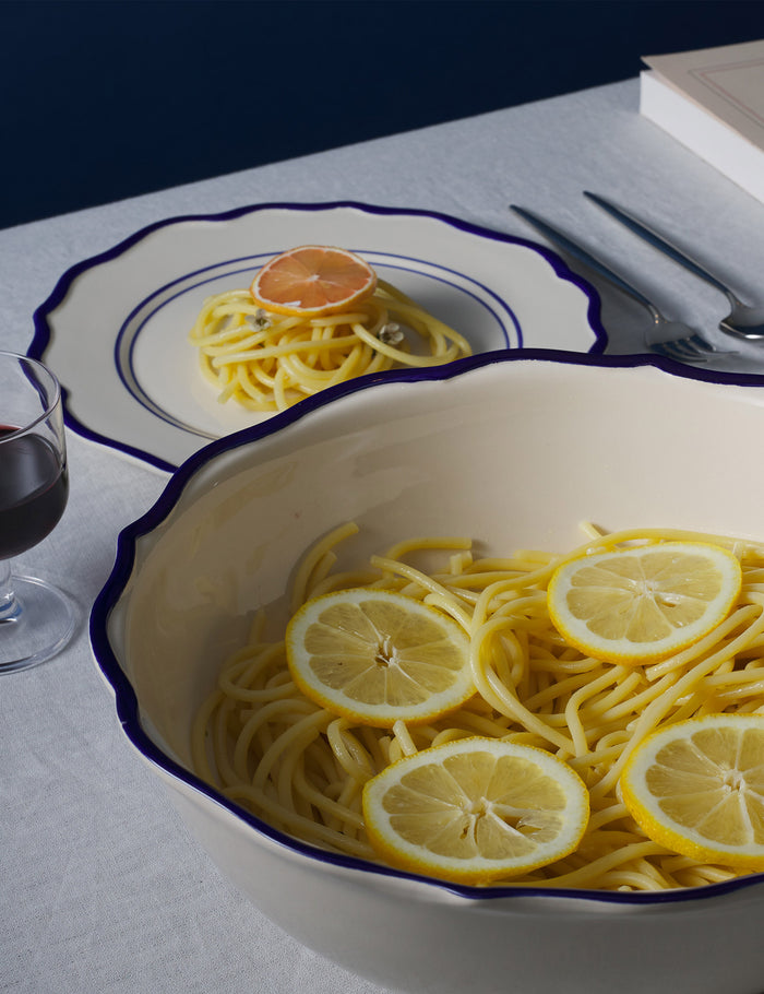 #color::jane-in-blue #style::serving-bowl