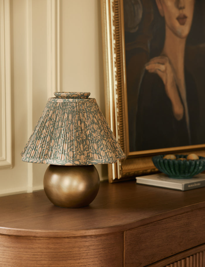 #color::Fransen-and-Antique-Brass
