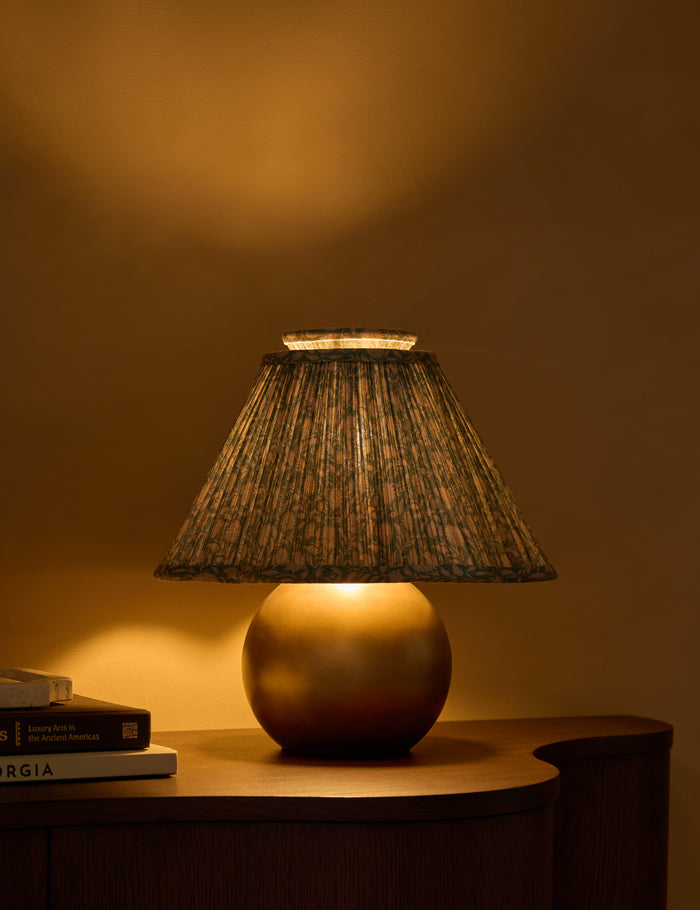 #color::Fransen-and-Antique-Brass