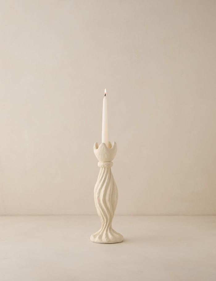 #color::ivory