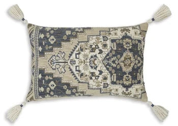 Winbury Pillow