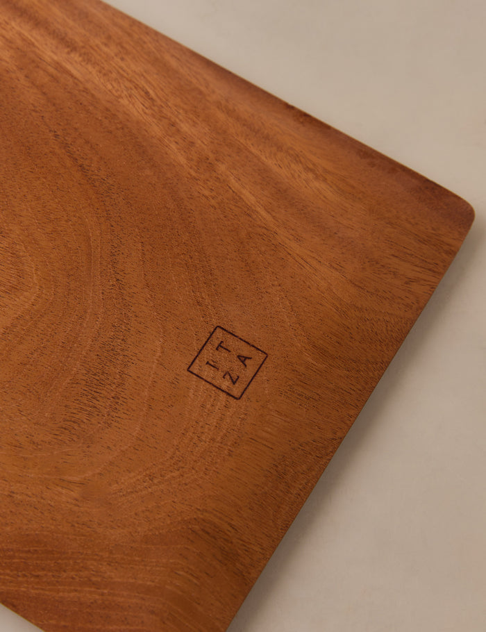 #color::mahogany #size::long