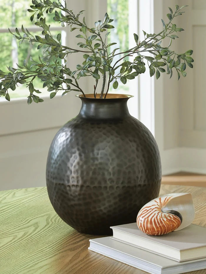 Woody Vase